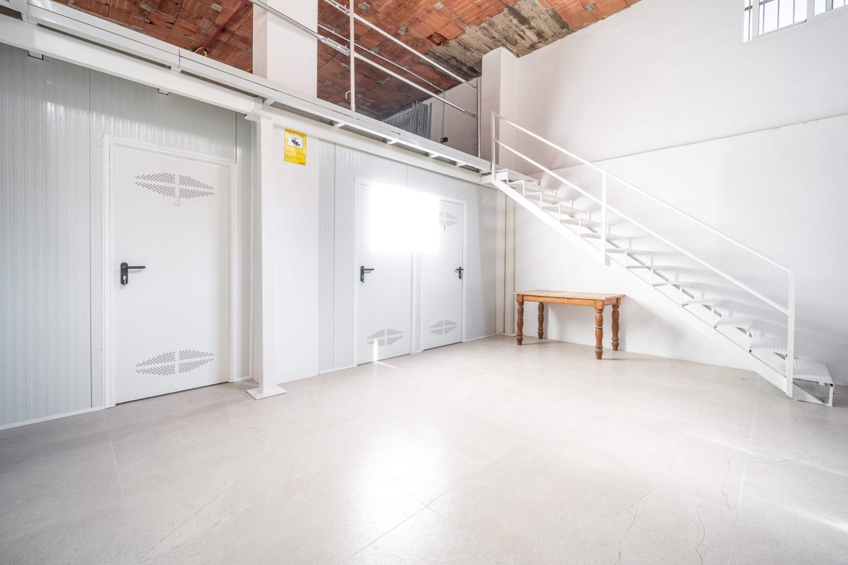 Se vende Local comercial  en Costa Del Sol, Málaga, España