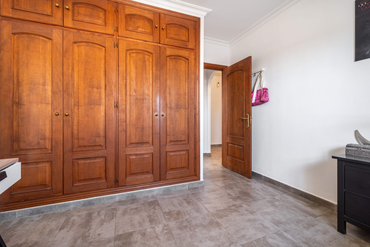 3 Bed Townhouse for sale in Estepona Costa Del Sol, Málaga, Spain