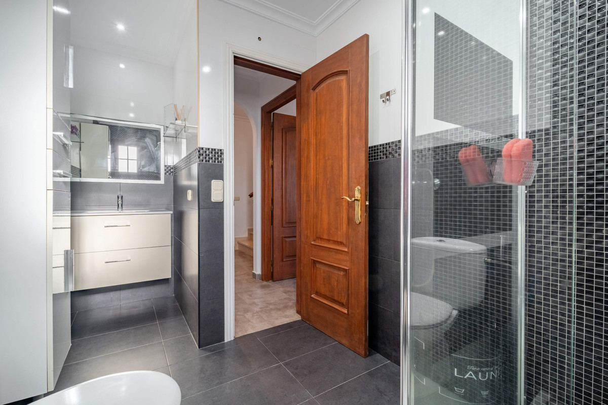3 Bed Townhouse for sale in Estepona Costa Del Sol, Málaga, Spain