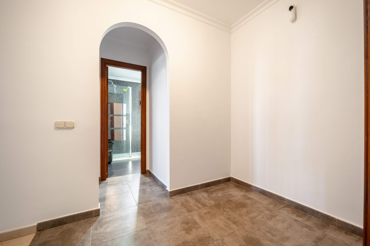 3 Bed Townhouse for sale in Estepona Costa Del Sol, Málaga, Spain