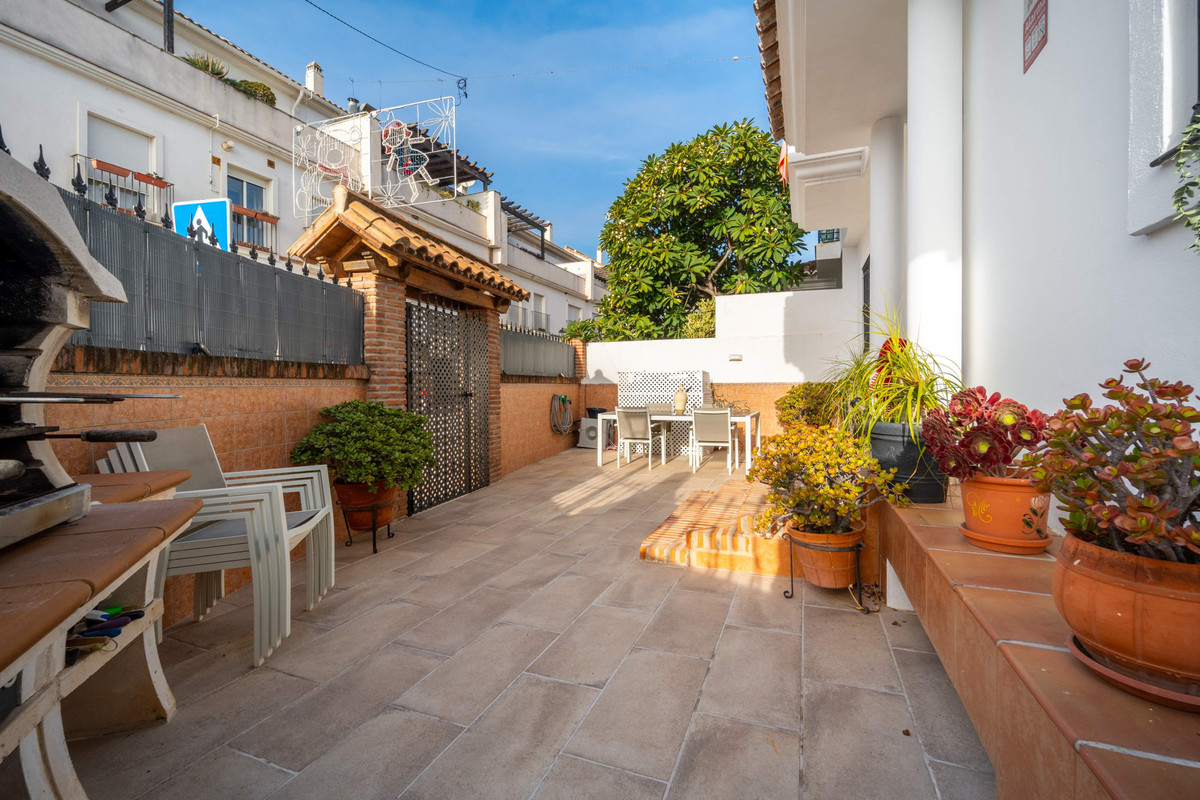 3 Bed Townhouse for sale in Estepona Costa Del Sol, Málaga, Spain