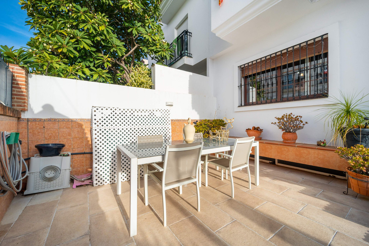 3 Bed Townhouse for sale in Estepona Costa Del Sol, Málaga, Spain