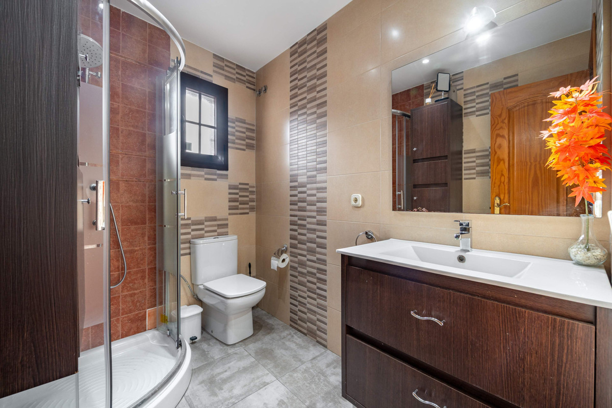 3 Bed Townhouse for sale in Estepona Costa Del Sol, Málaga, Spain