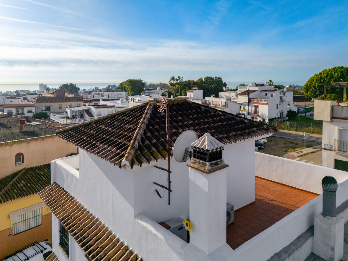 3 Bed Townhouse for sale in Estepona Costa Del Sol, Málaga, Spain