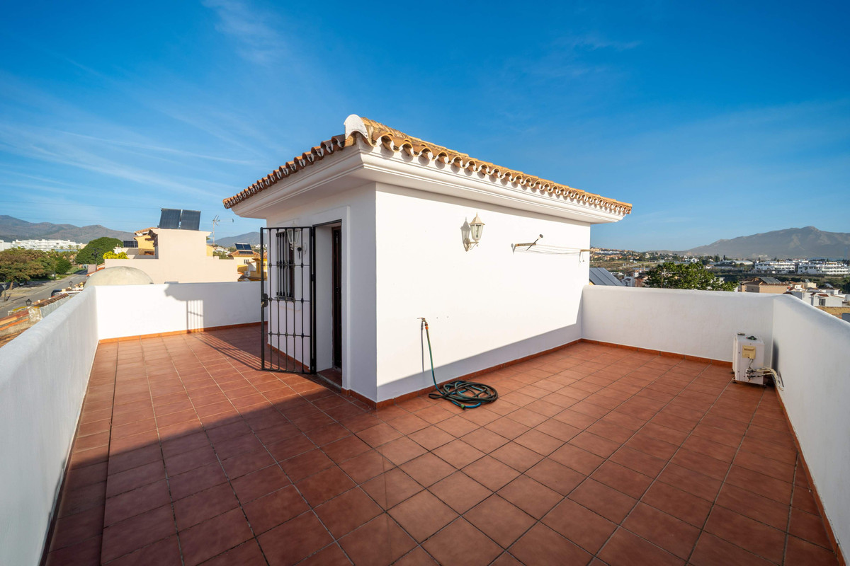 3 Bed Townhouse for sale in Estepona Costa Del Sol, Málaga, Spain