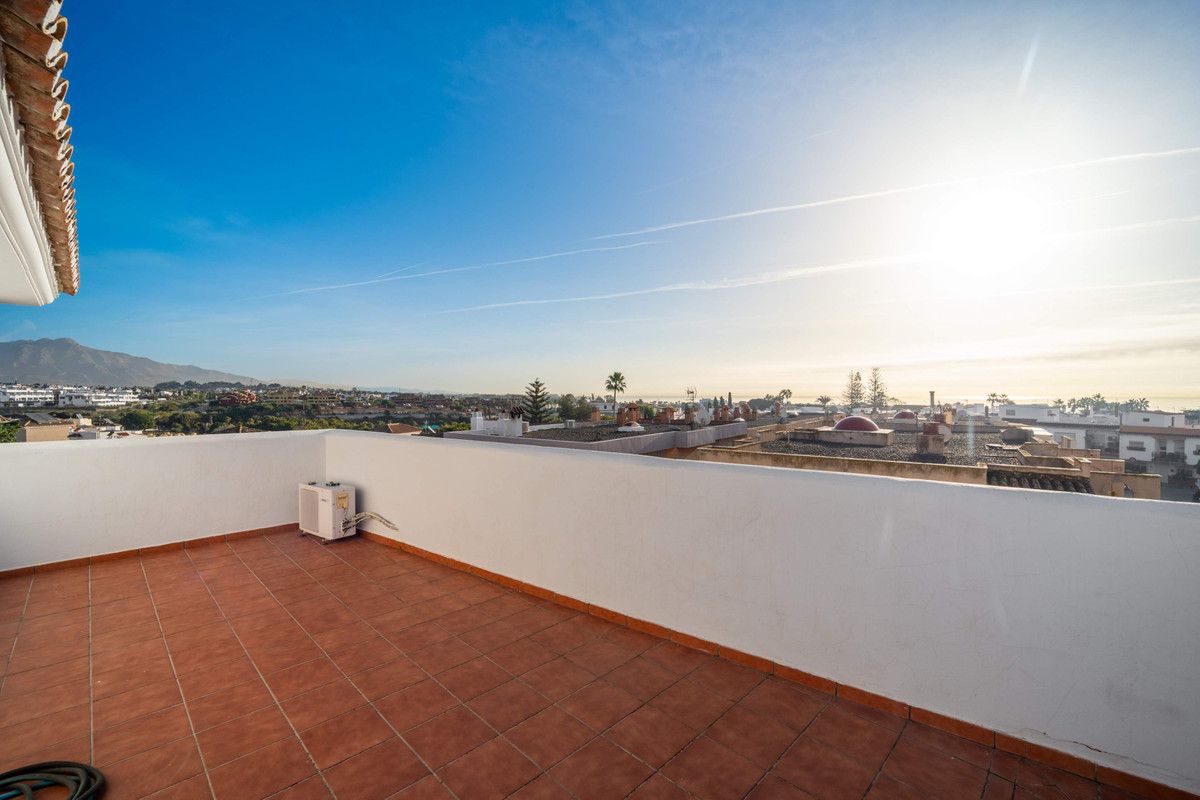 3 Bed Townhouse for sale in Estepona Costa Del Sol, Málaga, Spain