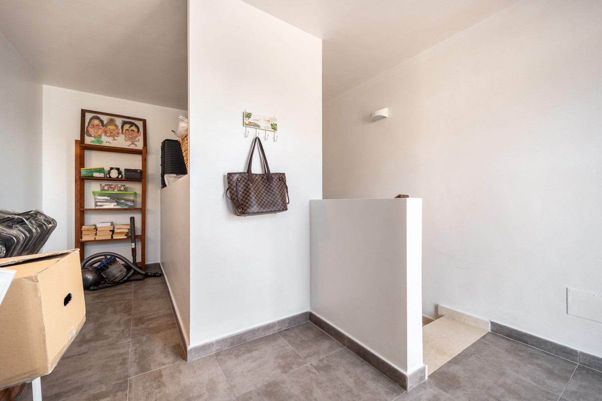 3 Bed Townhouse for sale in Estepona Costa Del Sol, Málaga, Spain