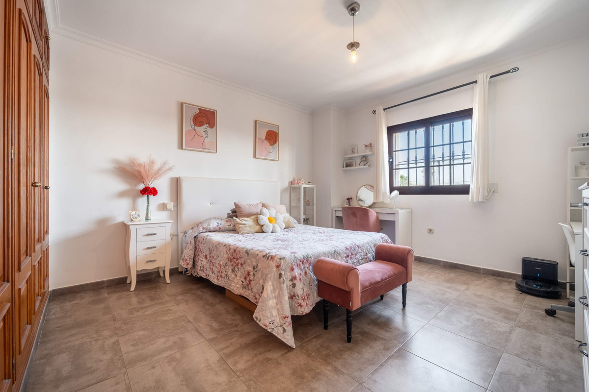 3 Bed Townhouse for sale in Estepona Costa Del Sol, Málaga, Spain