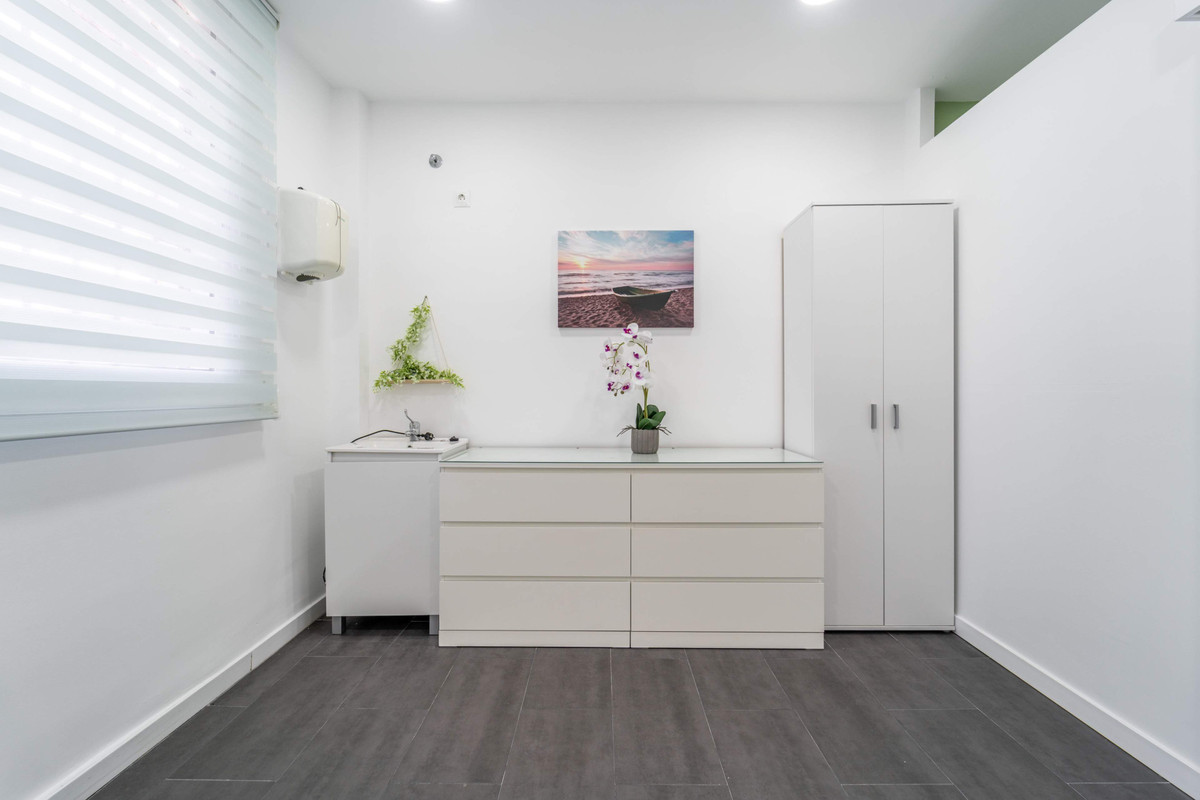Se vende Local comercial  en Costa Del Sol, Málaga, España