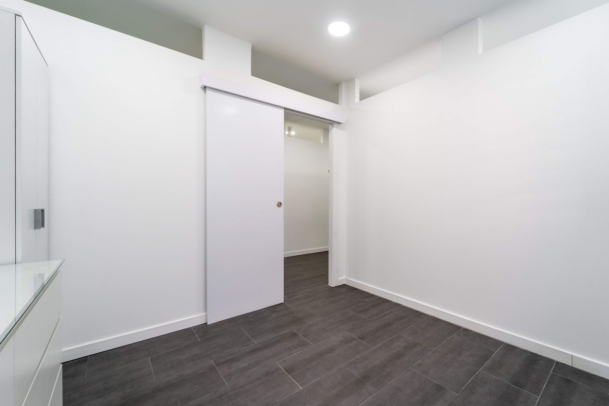 Se vende Local comercial  en Costa Del Sol, Málaga, España