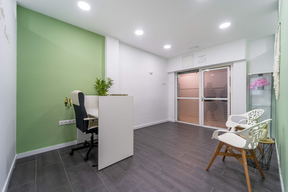 Se vende Local comercial  en Costa Del Sol, Málaga, España