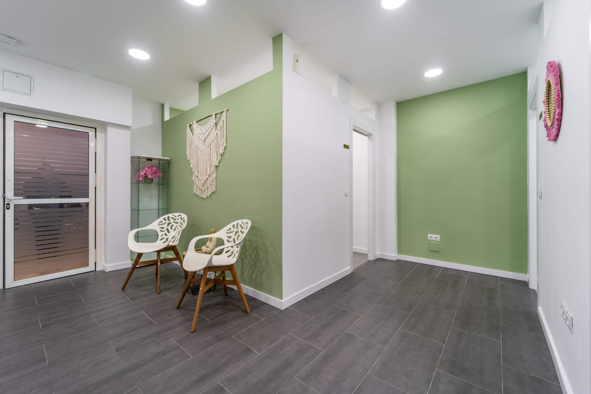 Se vende Local comercial  en Costa Del Sol, Málaga, España