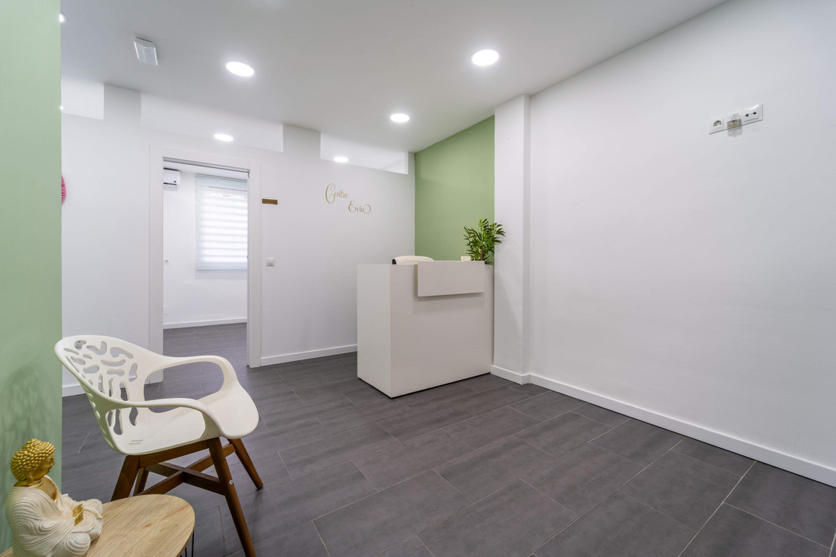 Se vende Local comercial  en Costa Del Sol, Málaga, España