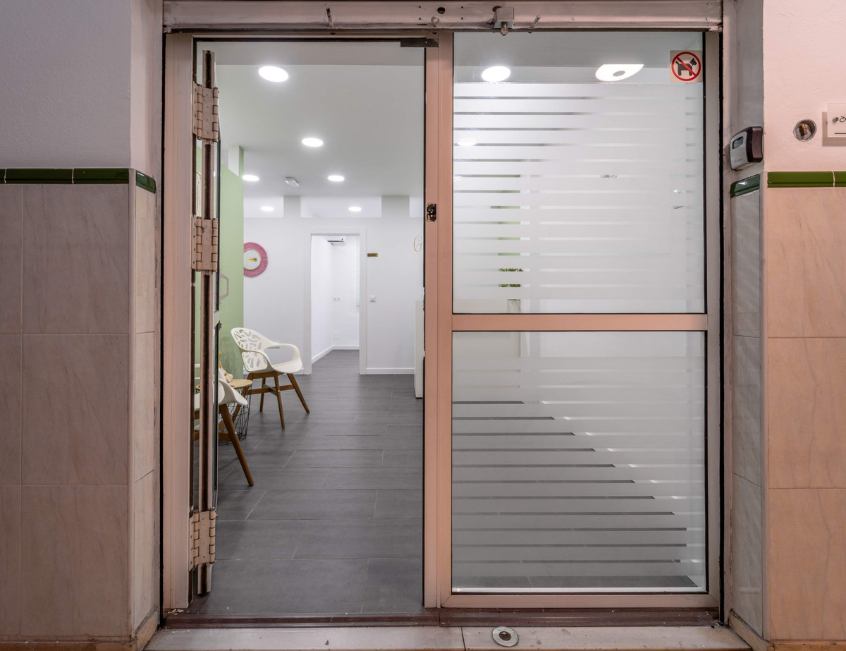 Se vende Local comercial  en Costa Del Sol, Málaga, España