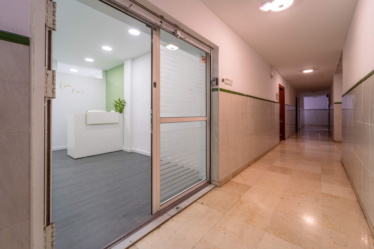 Se vende Local comercial  en Costa Del Sol, Málaga, España