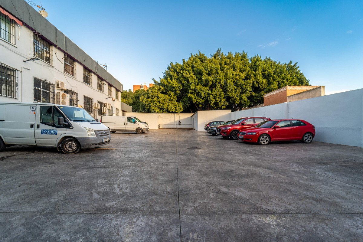 Se vende Local comercial  en Costa Del Sol, Málaga, España