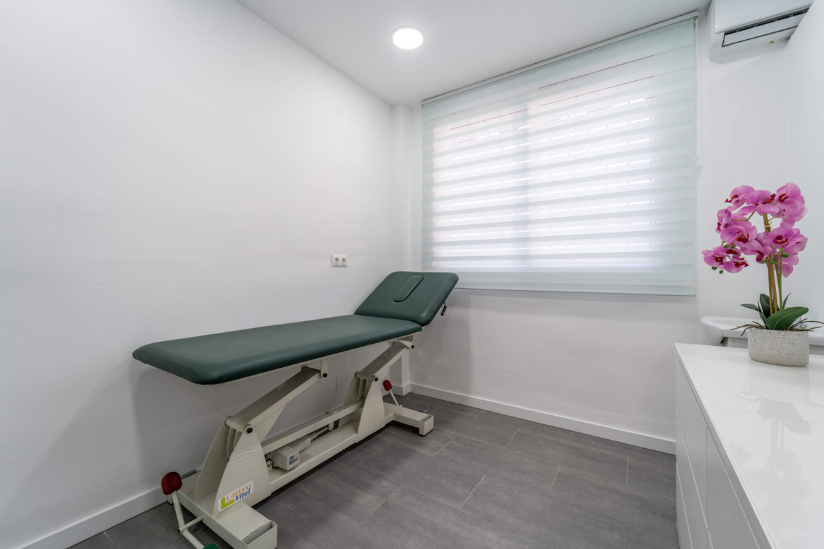 Se vende Local comercial  en Costa Del Sol, Málaga, España