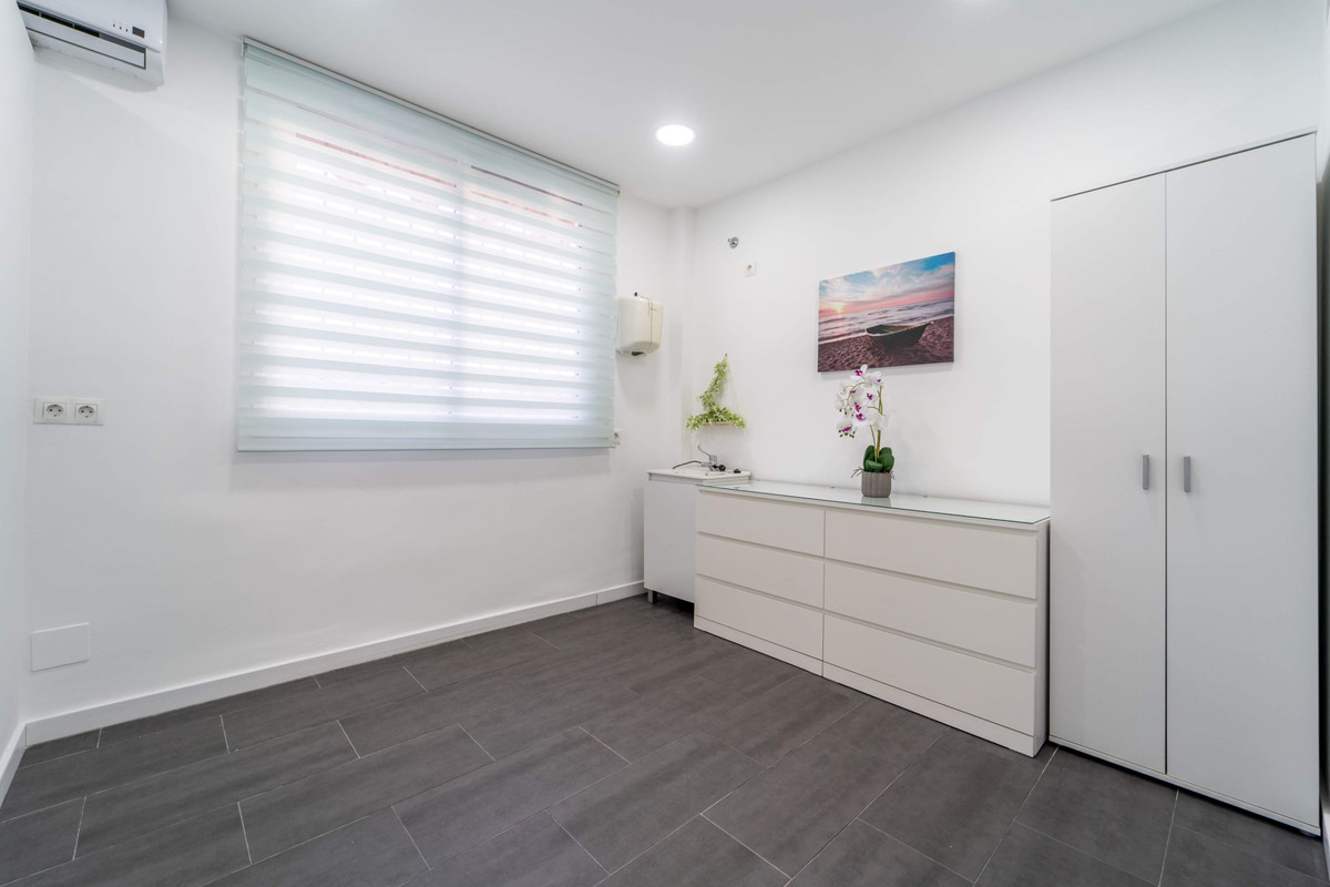 Se vende Local comercial  en Costa Del Sol, Málaga, España