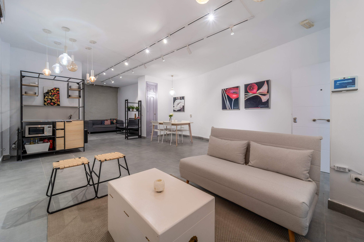 Se vende Local comercial  en Costa Del Sol, Málaga, España