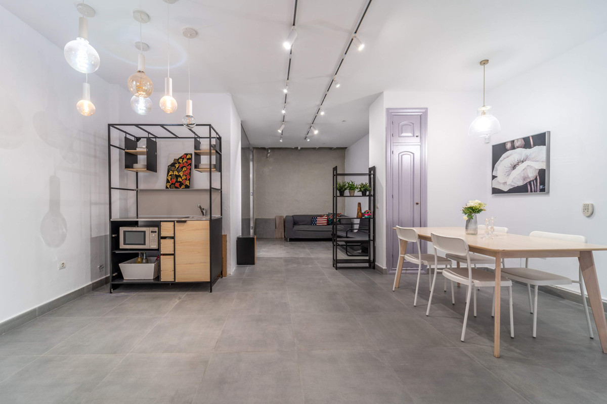 Se vende Local comercial  en Costa Del Sol, Málaga, España