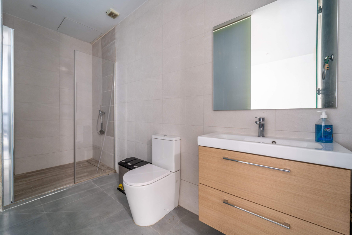 Se vende Local comercial  en Costa Del Sol, Málaga, España