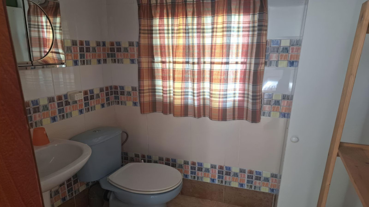 Se vende Finca - Cortijo de 4 dormitorios en Costa Del Sol, Málaga, España