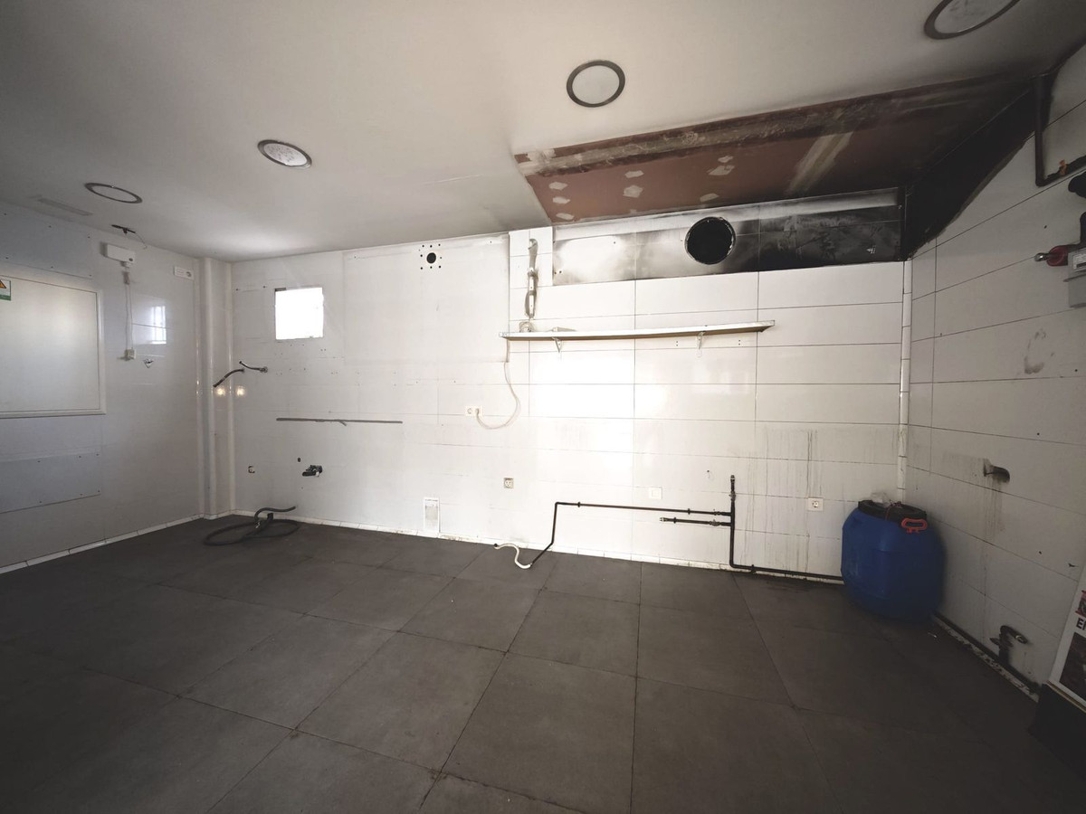 Commercial unit for sale in Benalmadena Costa Del Sol, Málaga, Spain