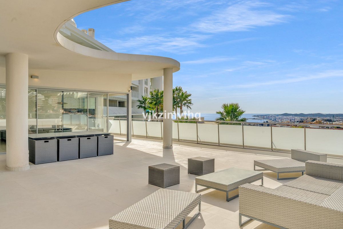 3 Bed Apartment for sale in Benalmadena Costa Del Sol, Málaga, Spain