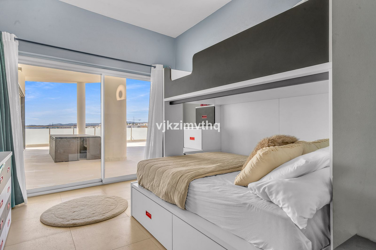 3 Bed Apartment for sale in Benalmadena Costa Del Sol, Málaga, Spain