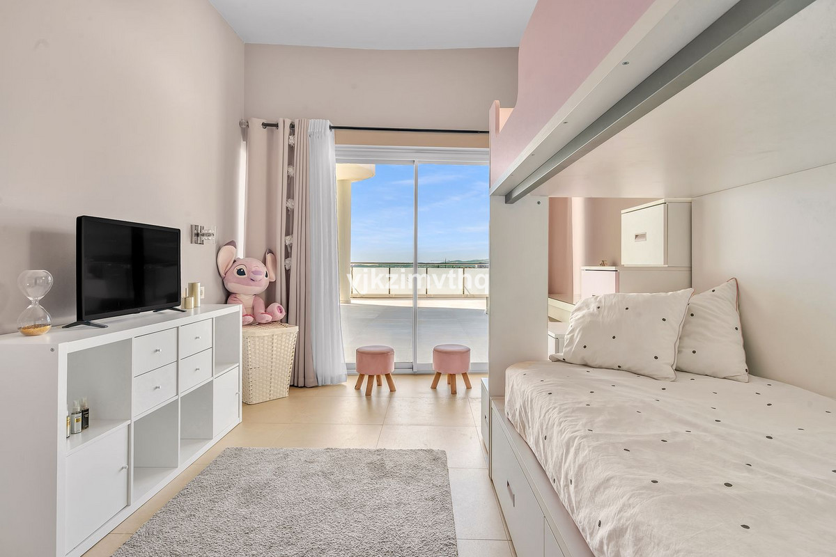3 Bed Apartment for sale in Benalmadena Costa Del Sol, Málaga, Spain