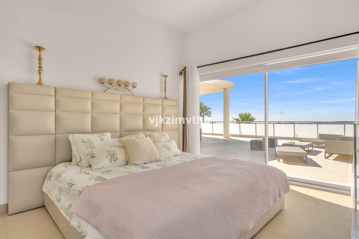 3 Bed Apartment for sale in Benalmadena Costa Del Sol, Málaga, Spain