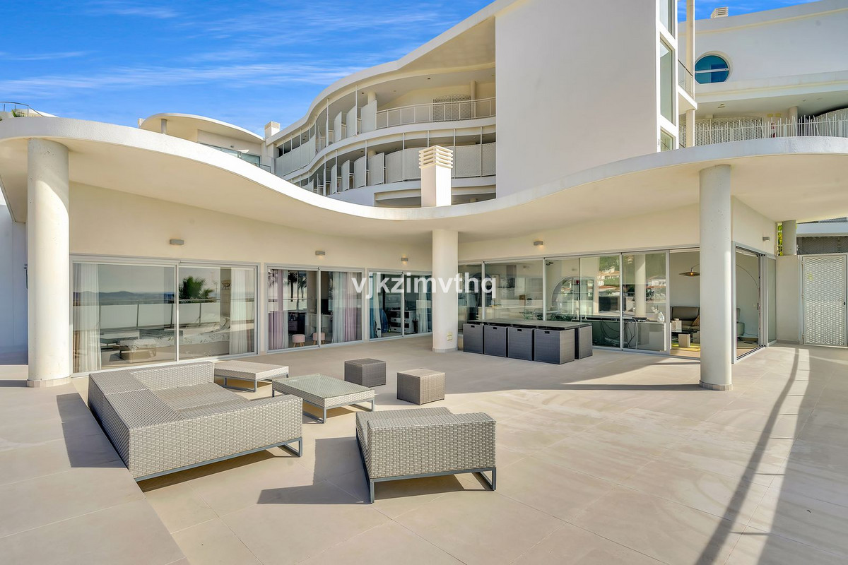3 Bed Apartment for sale in Benalmadena Costa Del Sol, Málaga, Spain
