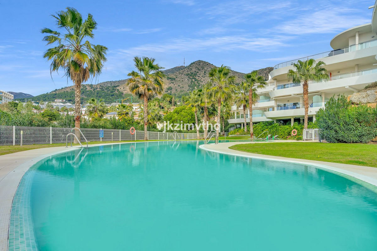 3 Bed Apartment for sale in Benalmadena Costa Del Sol, Málaga, Spain