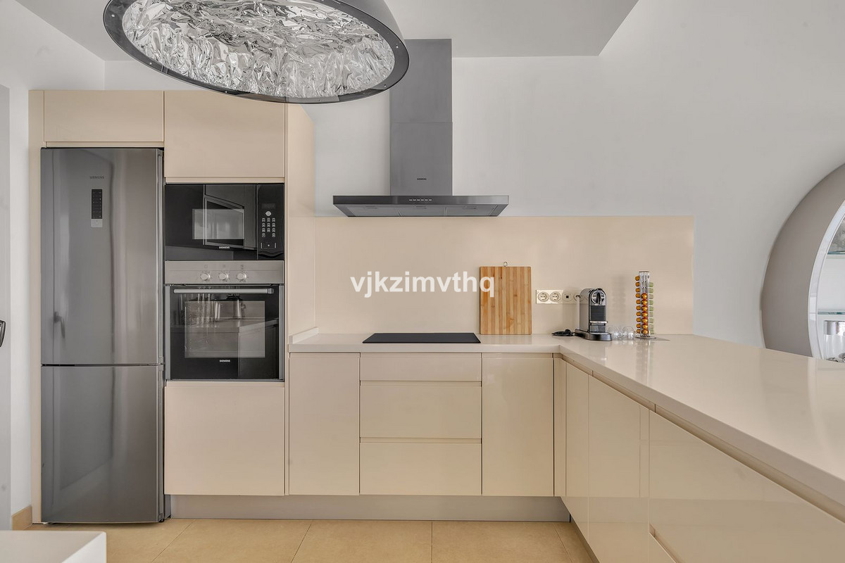 3 Bed Apartment for sale in Benalmadena Costa Del Sol, Málaga, Spain