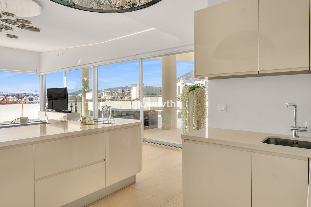 3 Bed Apartment for sale in Benalmadena Costa Del Sol, Málaga, Spain