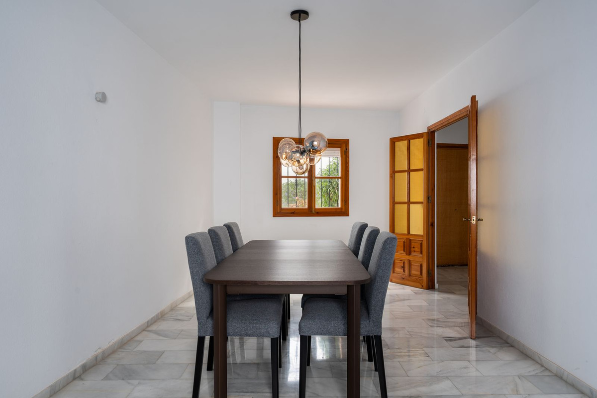 5 Bed Townhouse for sale in Estepona Costa Del Sol, Málaga, Spain