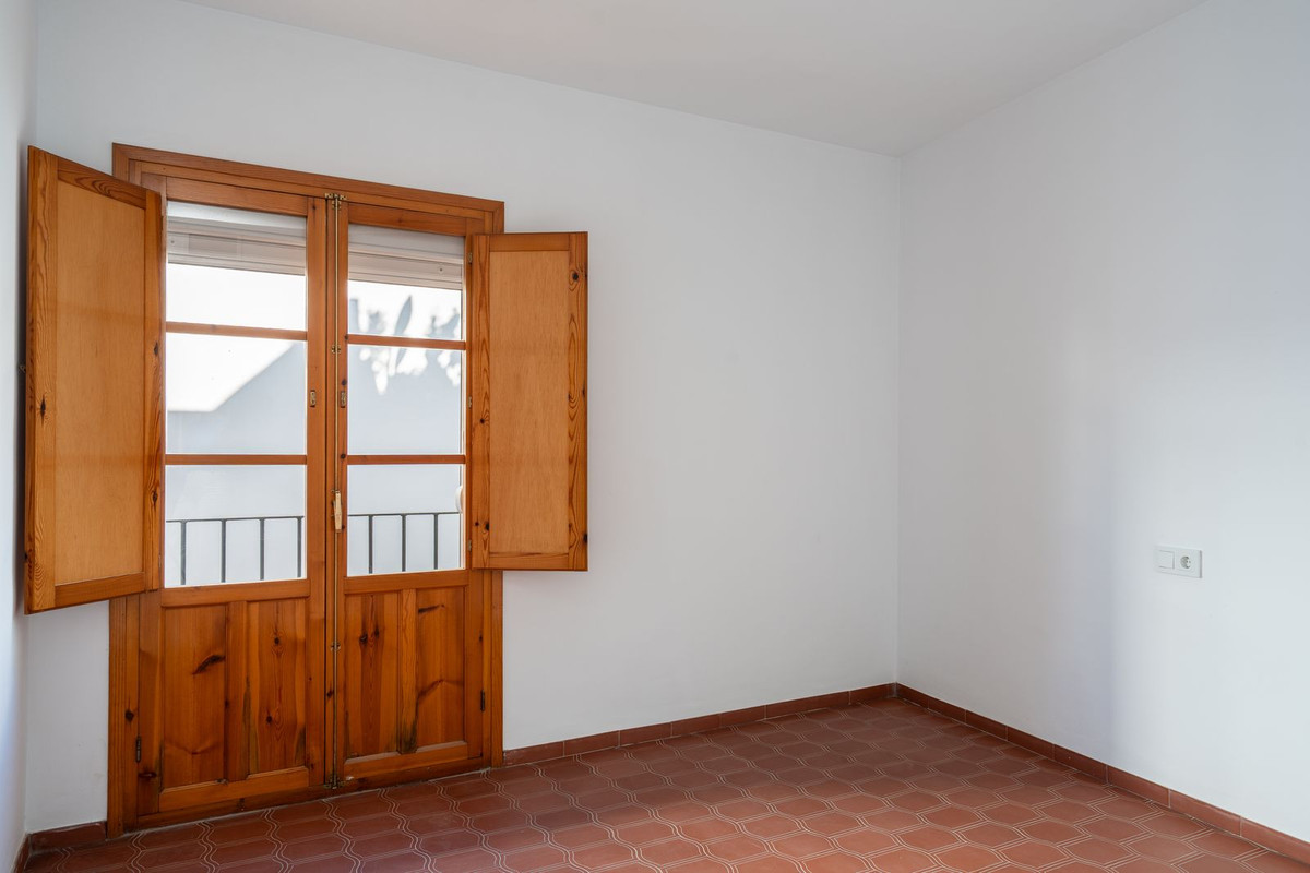 5 Bed Townhouse for sale in Estepona Costa Del Sol, Málaga, Spain