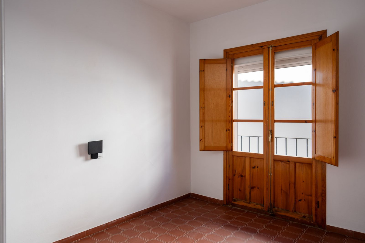 5 Bed Townhouse for sale in Estepona Costa Del Sol, Málaga, Spain