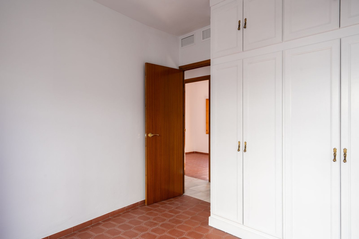 5 Bed Townhouse for sale in Estepona Costa Del Sol, Málaga, Spain