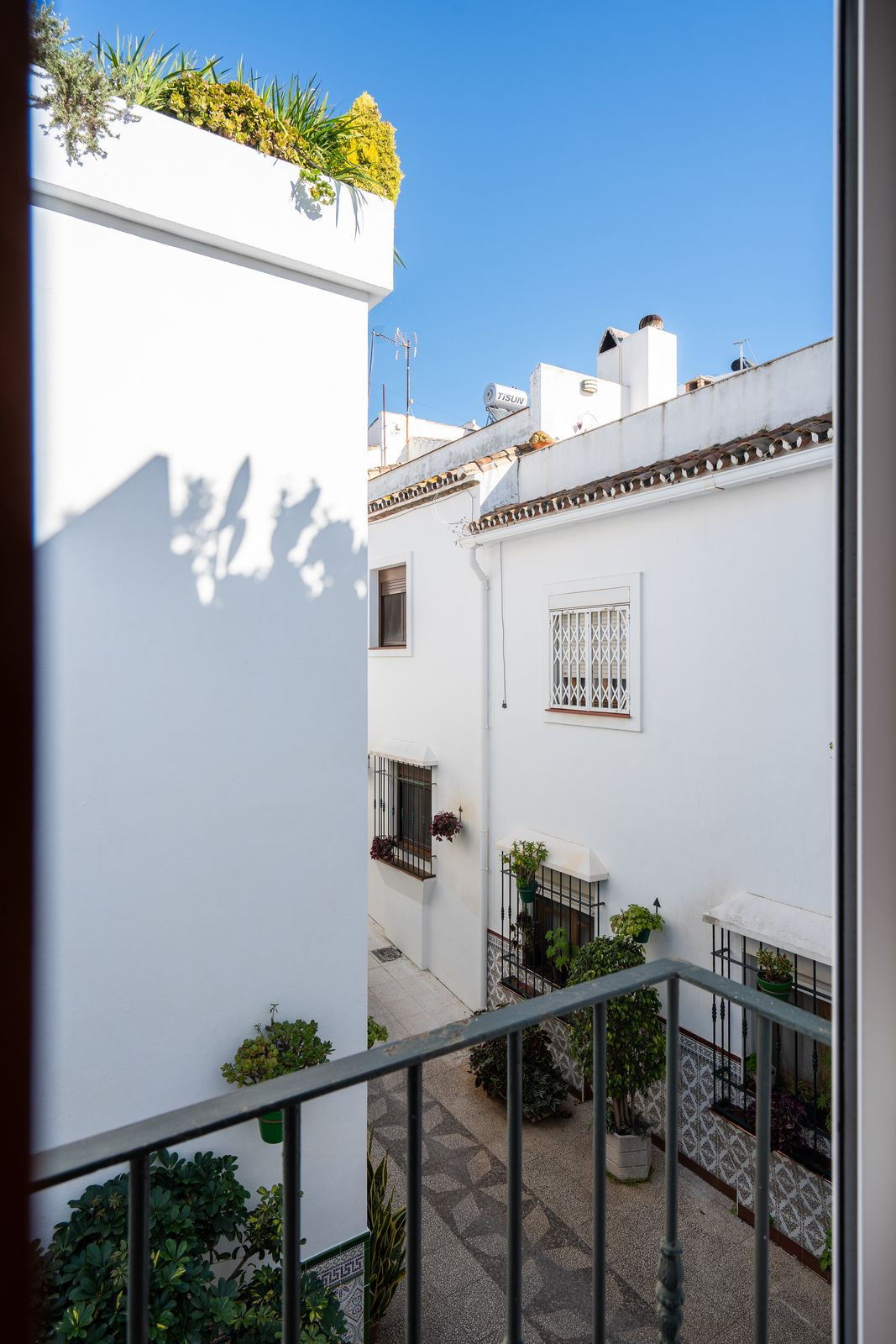 5 Bed Townhouse for sale in Estepona Costa Del Sol, Málaga, Spain