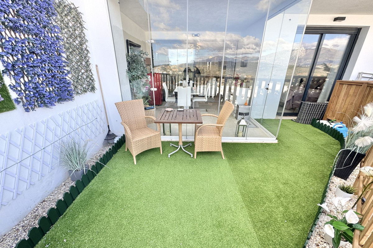 3 Bed Apartment for sale in La Cala De Mijas Costa Del Sol, Málaga, Spain
