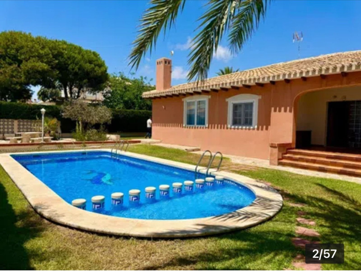 4 Bed Townhouse for sale in Cabo Roig Costa Blanca, Alicante, Spain
