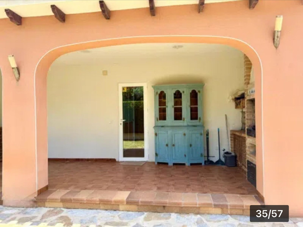 4 Bed Townhouse for sale in Cabo Roig Costa Blanca, Alicante, Spain