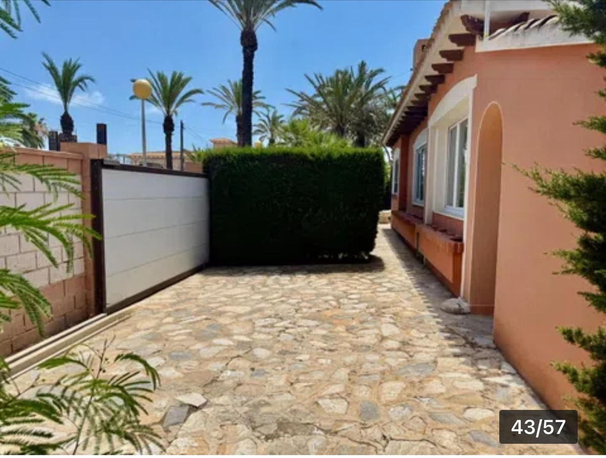 4 Bed Townhouse for sale in Cabo Roig Costa Blanca, Alicante, Spain