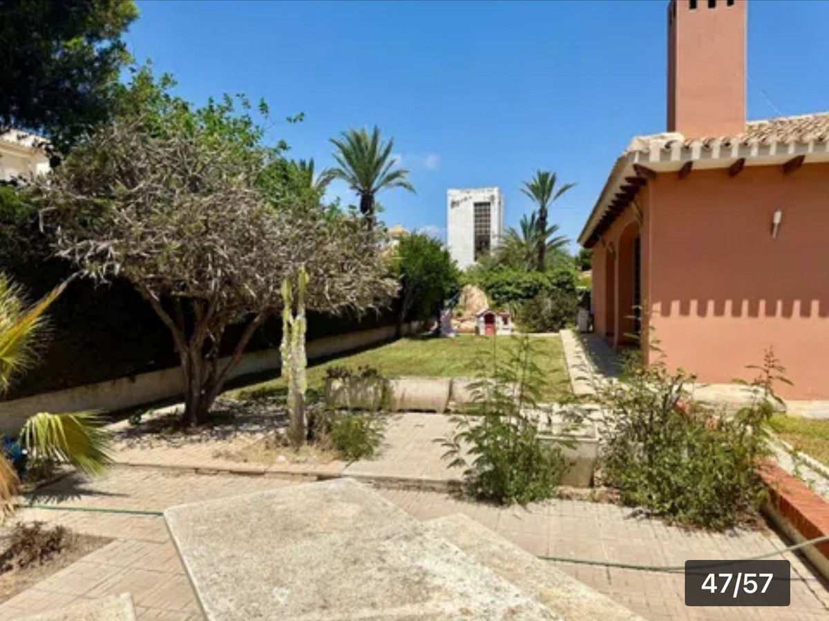 4 Bed Townhouse for sale in Cabo Roig Costa Blanca, Alicante, Spain