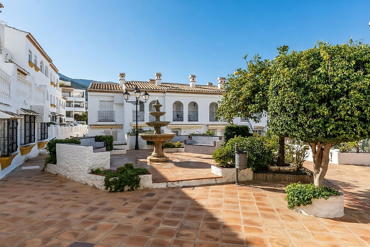 2 Bed Apartment for sale in Benalmadena Pueblo Costa Del Sol, Málaga, Spain