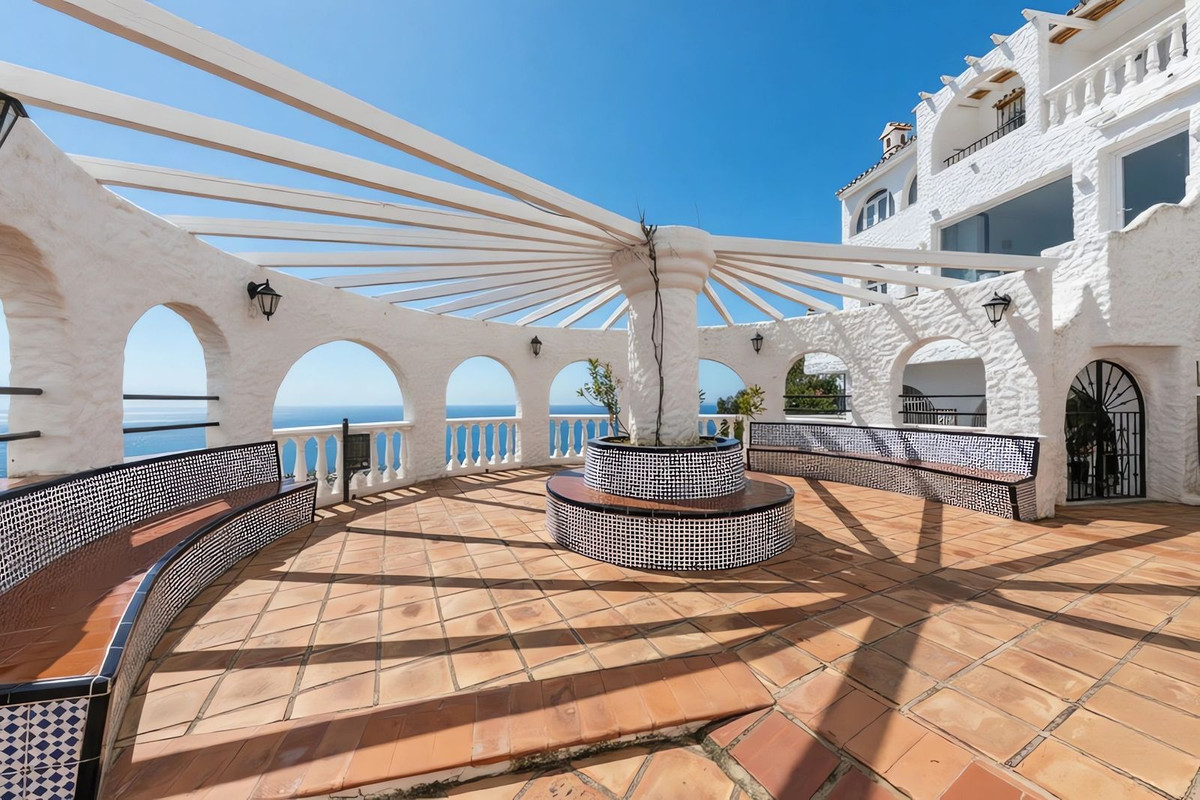 2 Bed Apartment for sale in Benalmadena Pueblo Costa Del Sol, Málaga, Spain