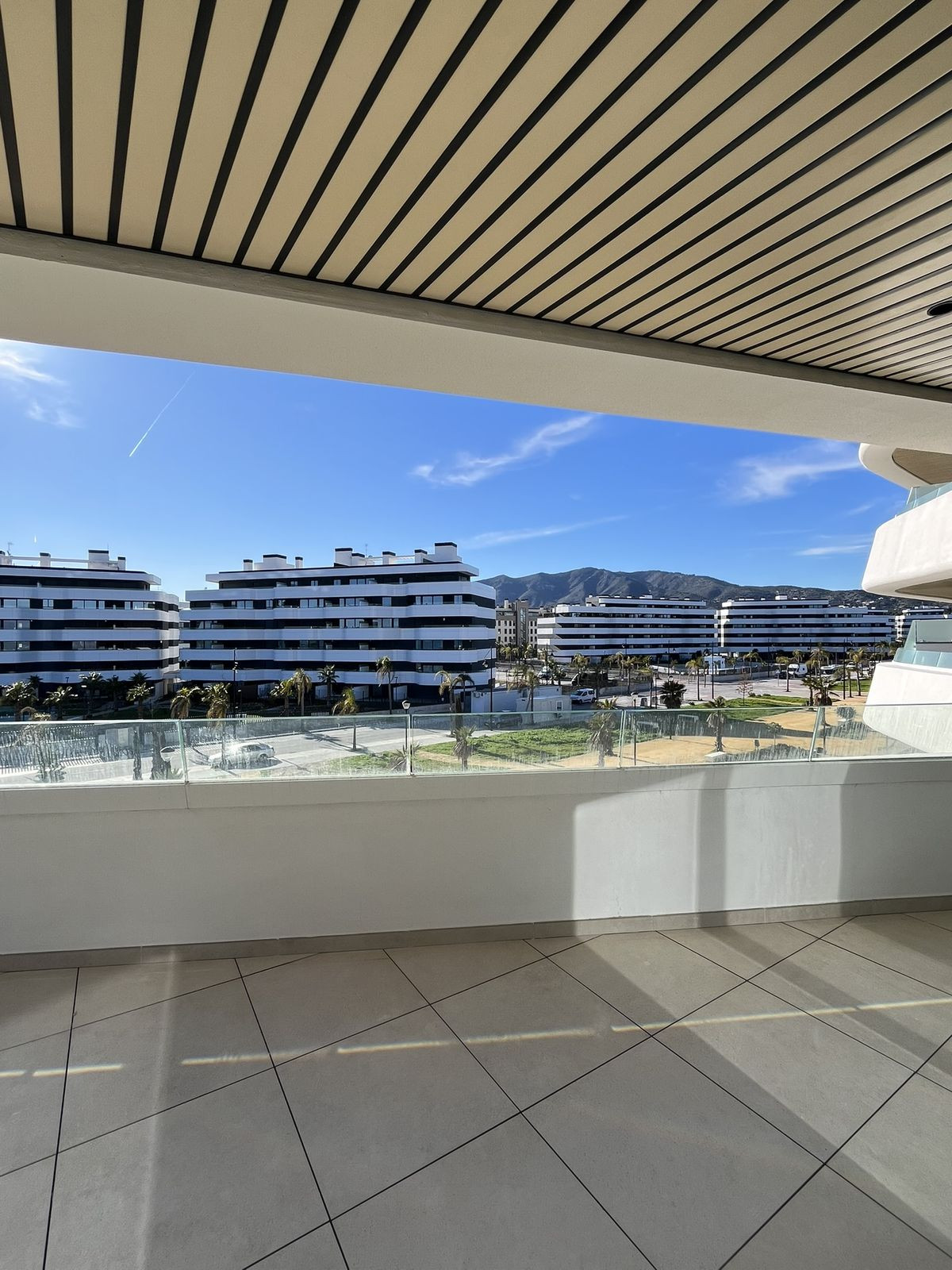 Se vende Apartamento Planta Media de 3 dormitorios en Costa Del Sol, Málaga, España