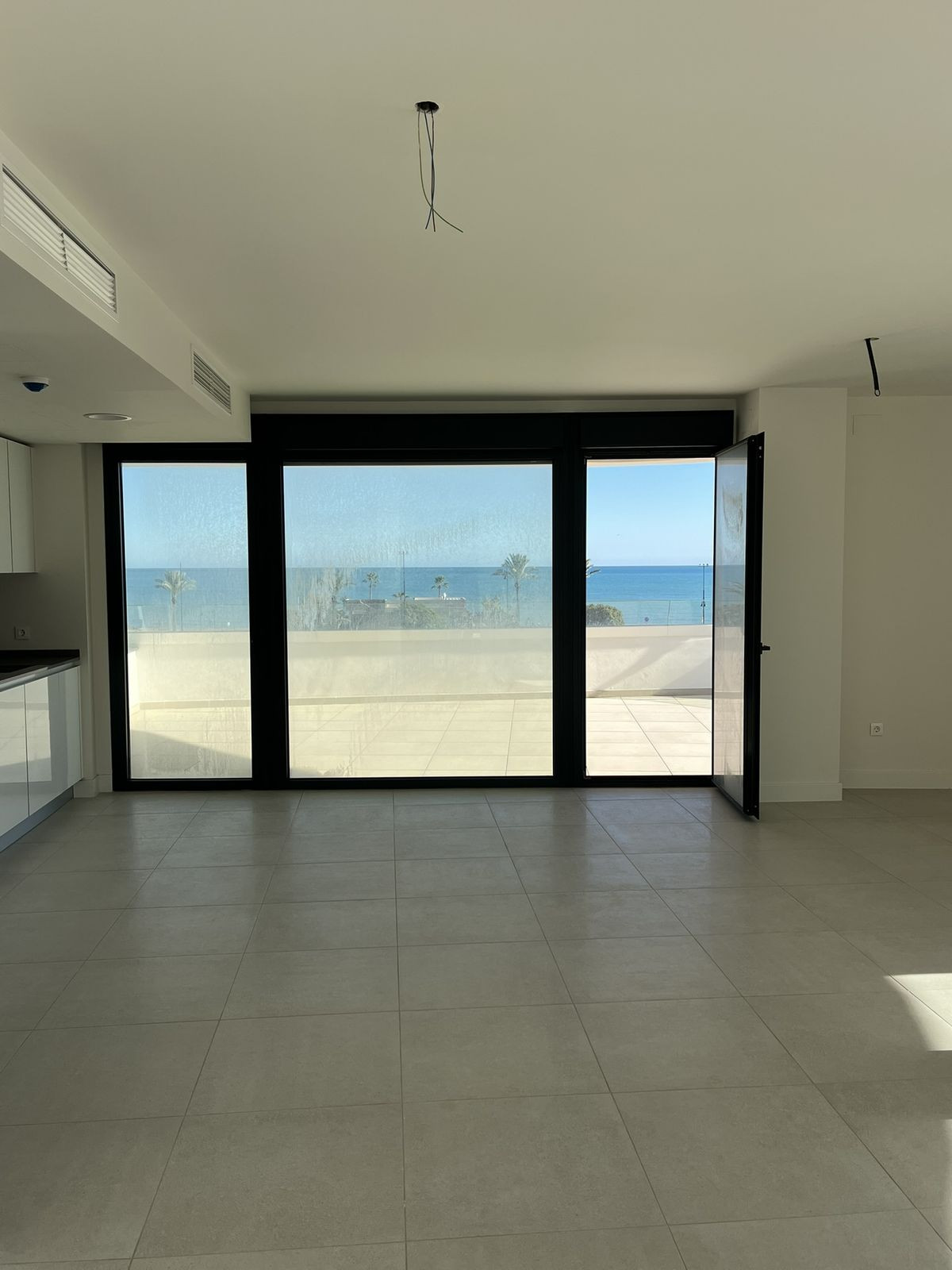 Se vende Apartamento Planta Media de 3 dormitorios en Costa Del Sol, Málaga, España