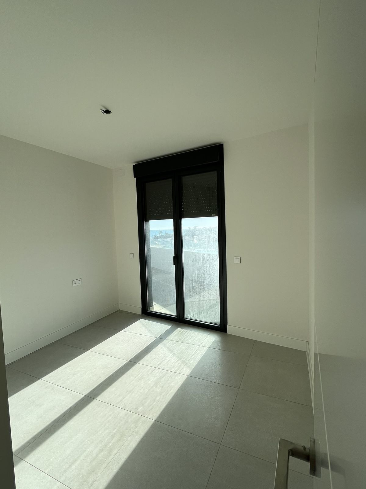 Se vende Apartamento Planta Media de 3 dormitorios en Costa Del Sol, Málaga, España